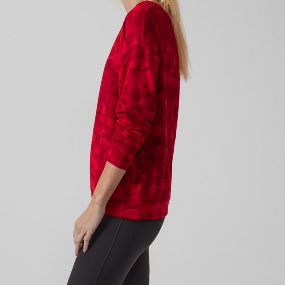 Athleta Balance Printed Pullover- Red, Size Small, new with tags.